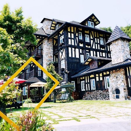 Black Forest Manor Renai Exteriér fotografie