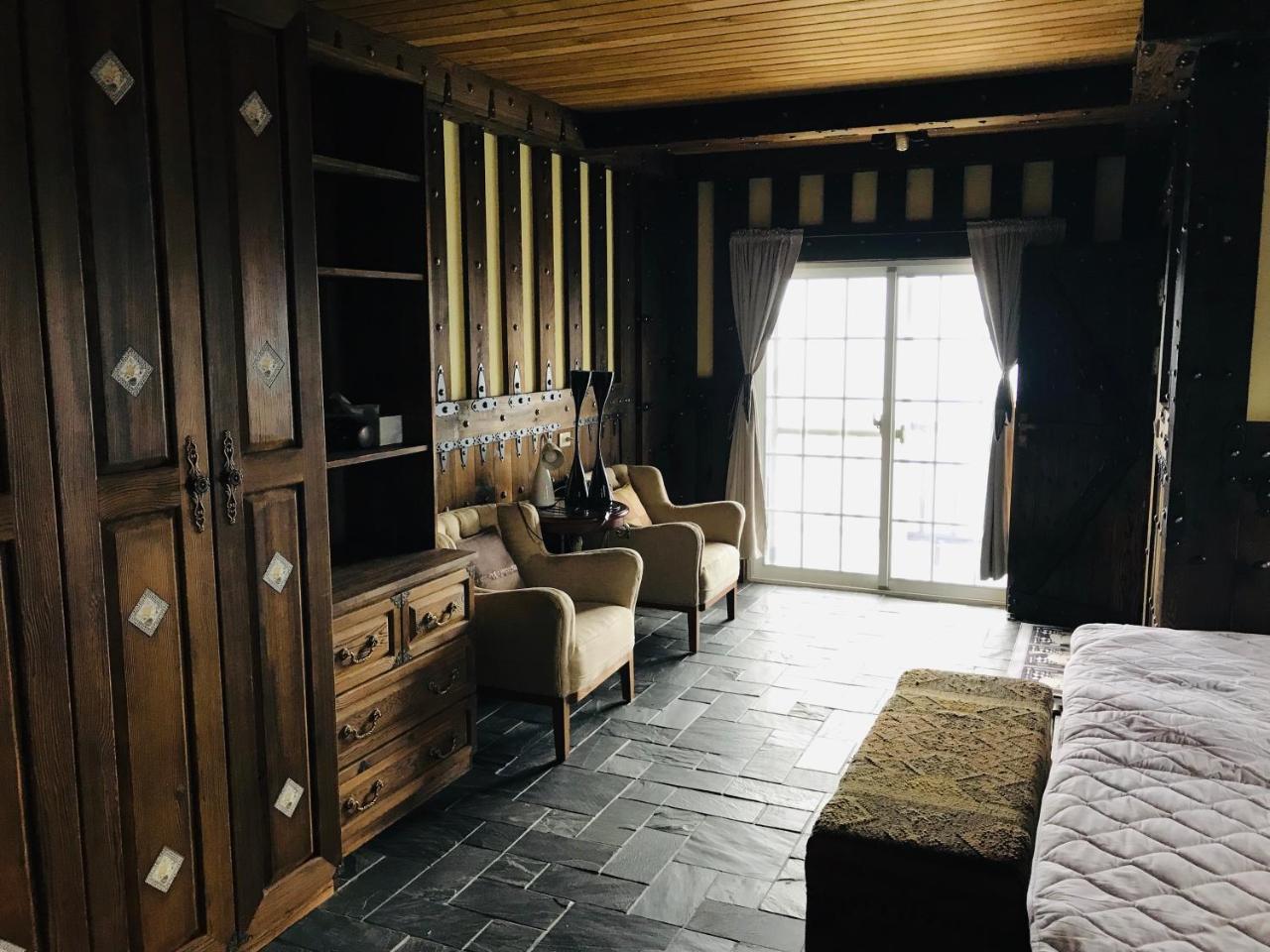 Black Forest Manor Renai Exteriér fotografie